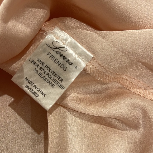 Lovers + Friends WISHFUL off shoulder
lace dress size 6 - Picture 9 of 11